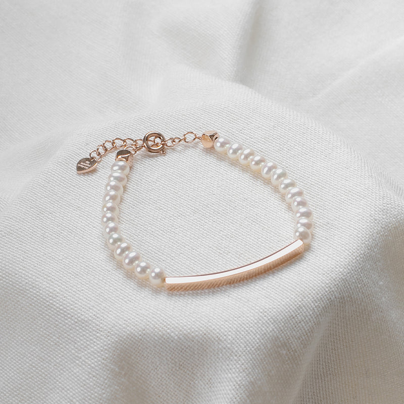 Pearl Bracelet in Rose Gold